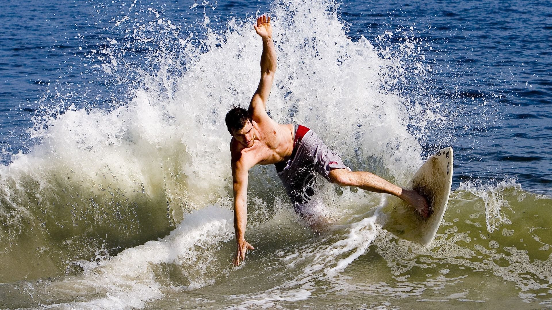 52次解围！头槌制胜！申花争冠关键战：麦麦提江，又造中超名场面